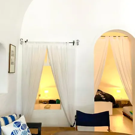 Spiti Barbara - Cave House With Caldera View & Jacuzzi Apartment